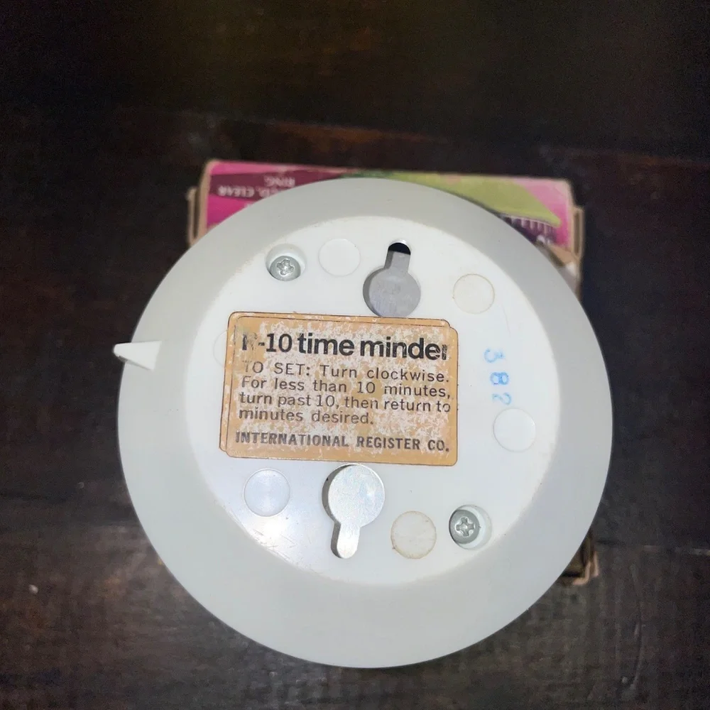 Vintage Intermatic Time Minder Time Keeper‎ Country Side White 1 Hour Setting